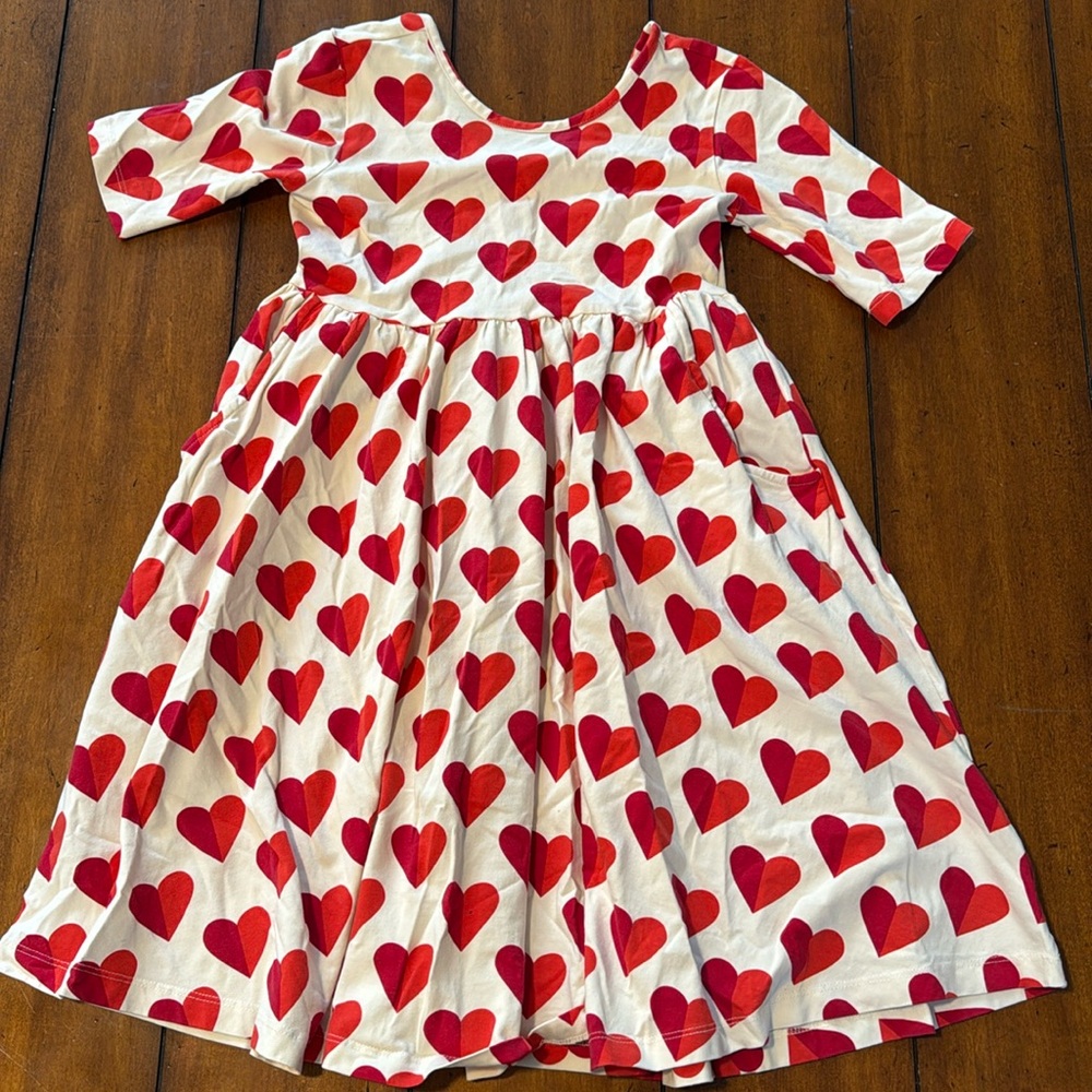 Hanna Andersson Size 140 (10) - Valentines Heart Dress 

Great Condition